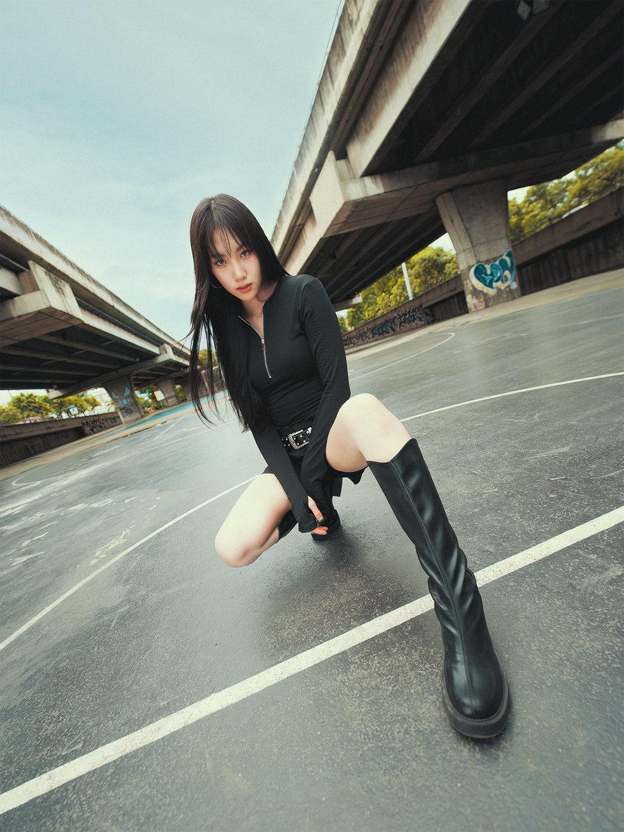 thxofficial_'s tweet photo. [Visual Portrait | #RayTHX]

Oh, but you got a sports car 🏎️💨

#THX_Unleashed 
#THX_th #THXofficial
#E29MusicIdentities