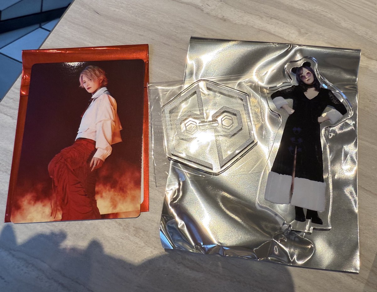 女王蜂 強火 アクリルスタンド A B アヴちゃん ひばりくん 女王蜂 強火 アクリルスタンド A B フルコンプ アヴちゃん