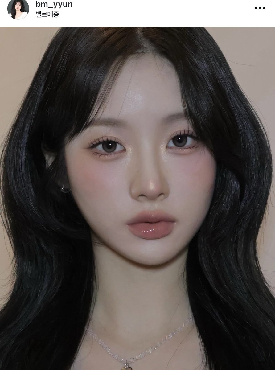suni__fit's tweet image. このdasiqueメイク可愛すぎてメモ📝
韓国で7/14に発売したばかりのデイジーク新作ムードシングルシャドウを使ったアイメイクと既存コスメの相性可愛いすぎるやんけ〜〜〜