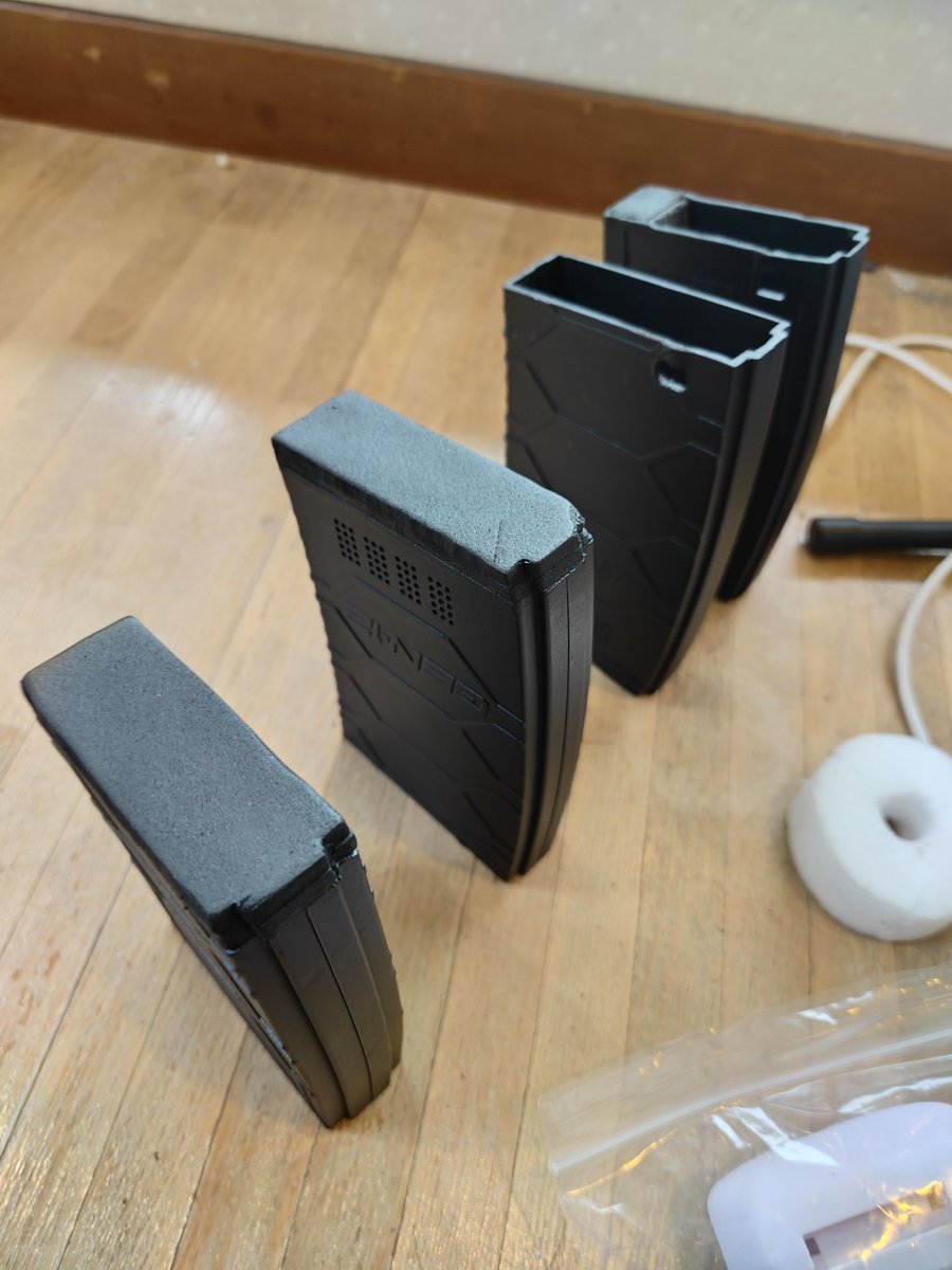RAMniku_ABC's tweet image. Gen12 ARショットガン用のショートマグ(外装)を作ってみました
中身は後で調達