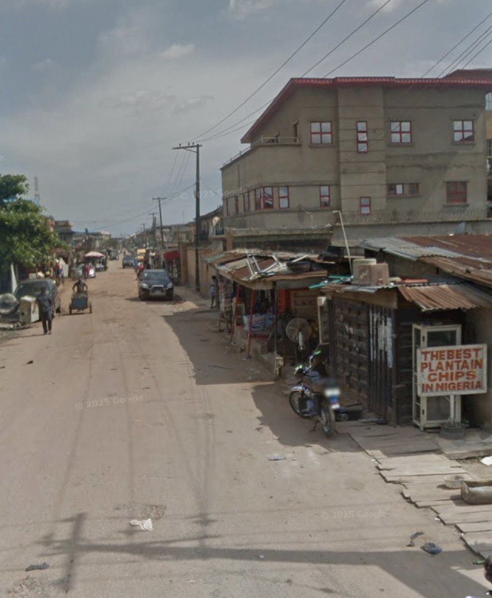 MSJOnlyy's tweet photo. it’s 4pm on my way back from school at funsho kinoshi street 10years ago 😢❤️#Nostalgia #Lagos #Nigeria #Okota https://t.co/wSiP1MAFaP