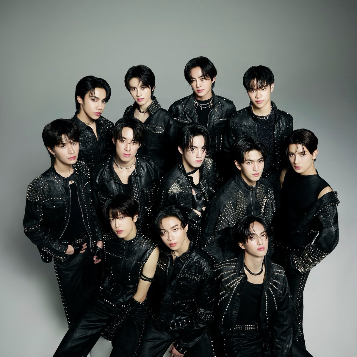 ／
#BUSbecauseofyouishine
日本限定販売のオフィシャルグッズが登場💖
＼
✅「HMV限定販売」のラインナップも追加💙
✅HMV&amp;BOOKS渋谷では7/29～パネル展も実施💛

詳細→hmv.co.jp/news/article/2…