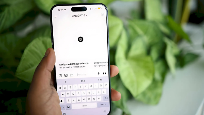 🧠 AI is the new search engine.

Enricko Lukman, Co-Founder of ContentGrow explains how prospects found them via ChatGPT and what founders need to know about building visibility in the age of generative search. 🔗 e27.co/ai-search-is-q…

#B2BMarketing #AIsearch #e27Community