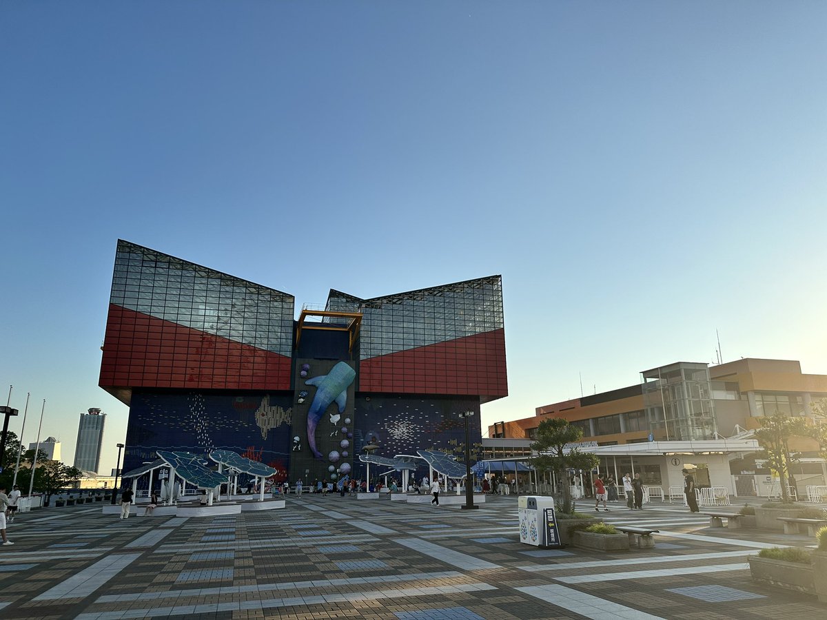circularchan's tweet image. 本日はサンタマリア🛳️で海上から花火を見るために🎇
天保山に来てます☺️
#万博花火 #天保山 #サンタマリア