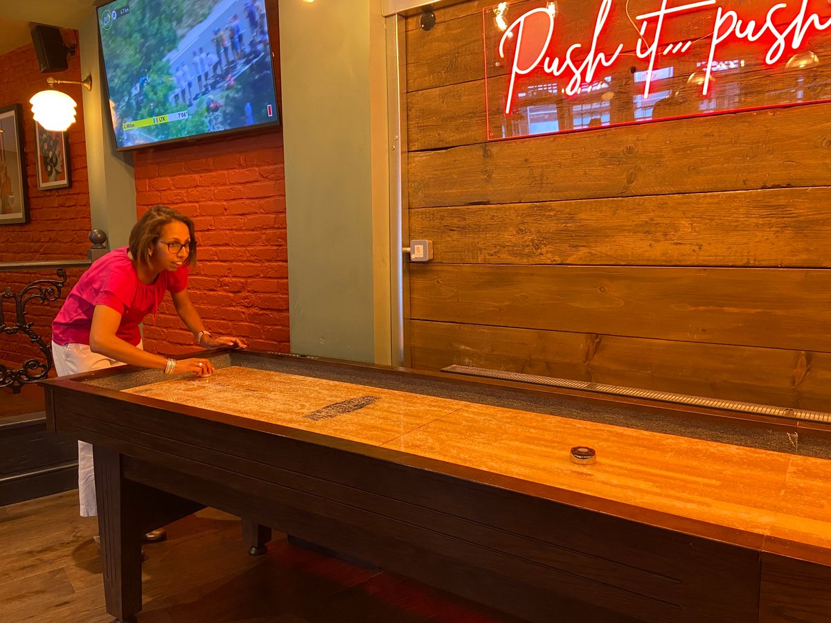 munirawilson's tweet image. Great to meet Steve &amp;amp; James, owners of the new Rose &amp;amp; Lion pub in the heart of Twickenham. We talked about the difficult challenges facing the hospitality sector, but also had a bit of fun in their amazing games space. Shuffleboard was a revelation!
