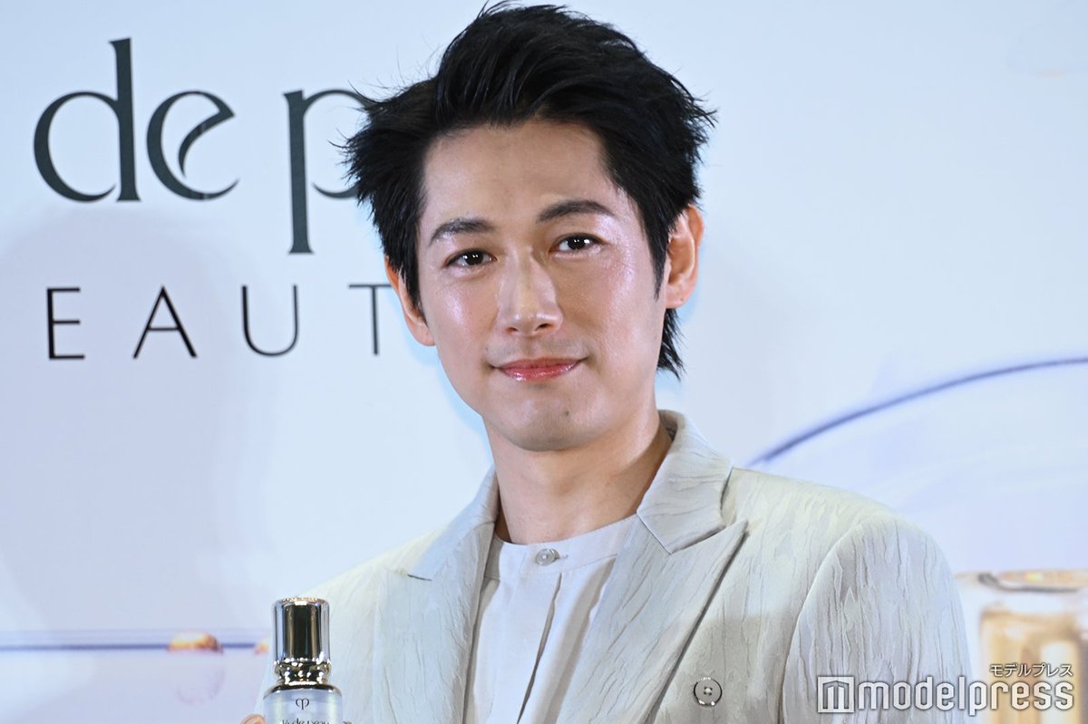 modelpress's tweet image. ディーン・フジオカ、“妖精”として降臨🧚
45歳誕生日控え意気込み語る
🔻写真・記事詳細はこちら
mdpr.jp/news/4612973
💬「45歳になってもなお、人前に立って『妖精です』って言い続けられる、そんな存在でいられたらいいなと」
#ディーンフジオカ @DeanFujioka