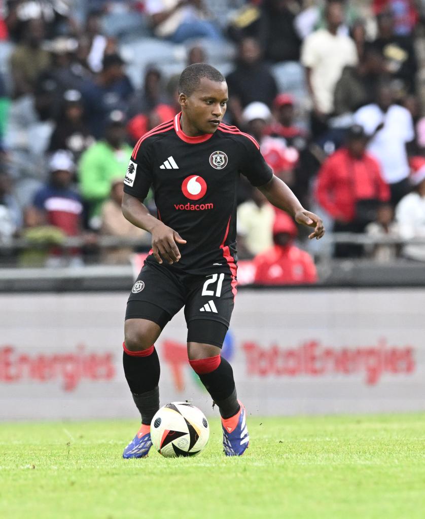 iDiskiTimes's tweet image. ๐๐๐ฅ๐๐ช๐๐๐ ๐๐จ๐๐๐๐ก๐๐๐ฅ๐ฆ โ ๏ธ๐ถ๏ธ
Azola Tshobeni has bid farewell from Orlando Pirates after securing a permanent move to Chippa United.
โAfter nine incredible years at this club, the time has come for me to take the next step in my journey...
"As much as this chapterโฆ