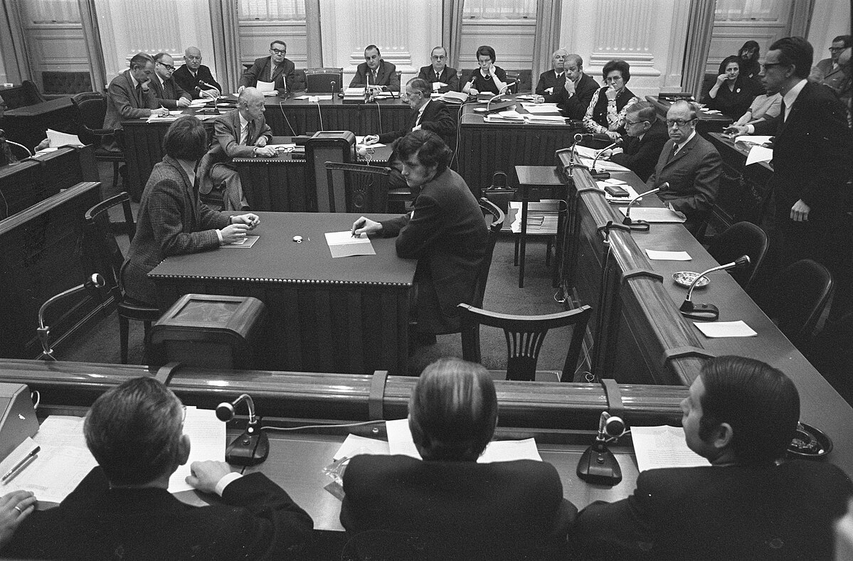 Parlement.com tweet media