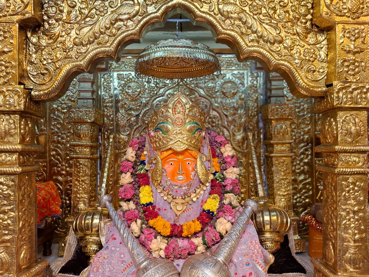 दिव्य दर्शन श्री बाला जी सरकार
श्री बागेश्वर धाम सरकार ग्राम गढ़ा(मध्यप्रदेश)
23-07-2025
#divyadarshan
#bageshwardham
#bageshwardhamsarkar
#balaji