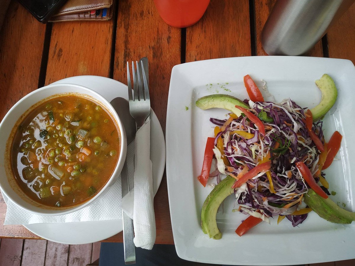 drkasenene's tweet image. We need to change our concept of food. Food isn't only matooke, posho, Kalo, etc. Green vegetables are also food and should actually be most of what fills our plate.
