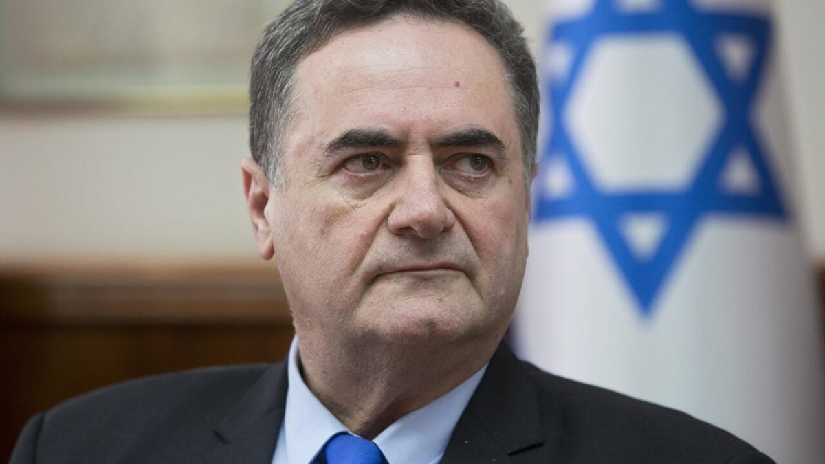 AlMajallaEN's tweet image. Israeli defense minister warns of possible renewed conflict with Iran
📌 Israeli Defense Minister Yisrael Katz announced the possibility of a renewed conflict with #Iran.
📌 Katz emphasized the need for an effective future plan to prevent Iran from restarting its nuclear…