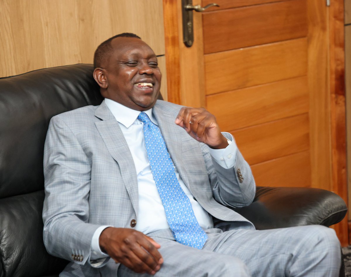 tanuijohn's tweet image. Kapseret is ready for takeoff in the Digital Economy.
Today, I had the pleasure of hosting Hon. @HonOscarSudi, Member of Parliament for Kapseret, for a discussion on expanding digital infrastructure and opportunities in Kapseret constituency.
Our conversation centred on:…
