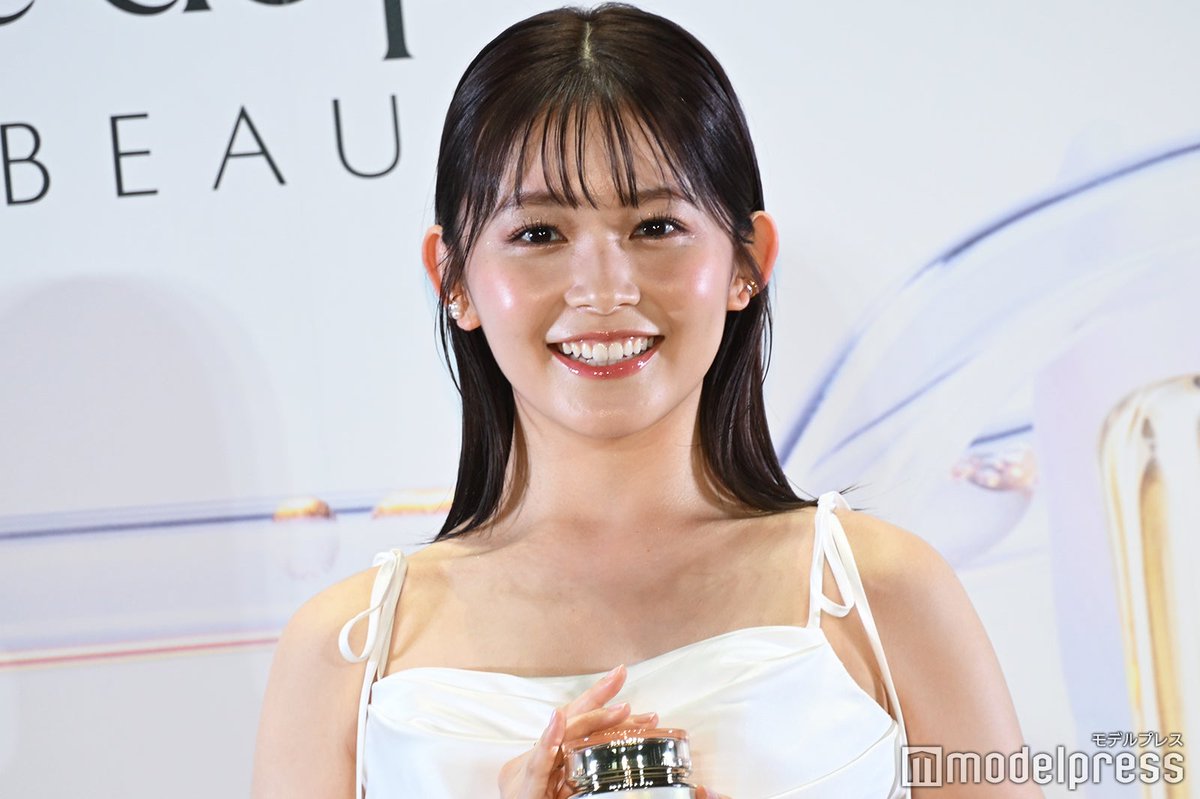 modelpress's tweet image. 久間田琳加、純白キャミドレスで素肌輝く✨️
ドラマ「DOPE」でのアクション挑戦を回顧
「不安な気持ちで挑んで…」💭
🔻写真・記事詳細はこちら
mdpr.jp/news/4612977
#久間田琳加 @lespros_rinka