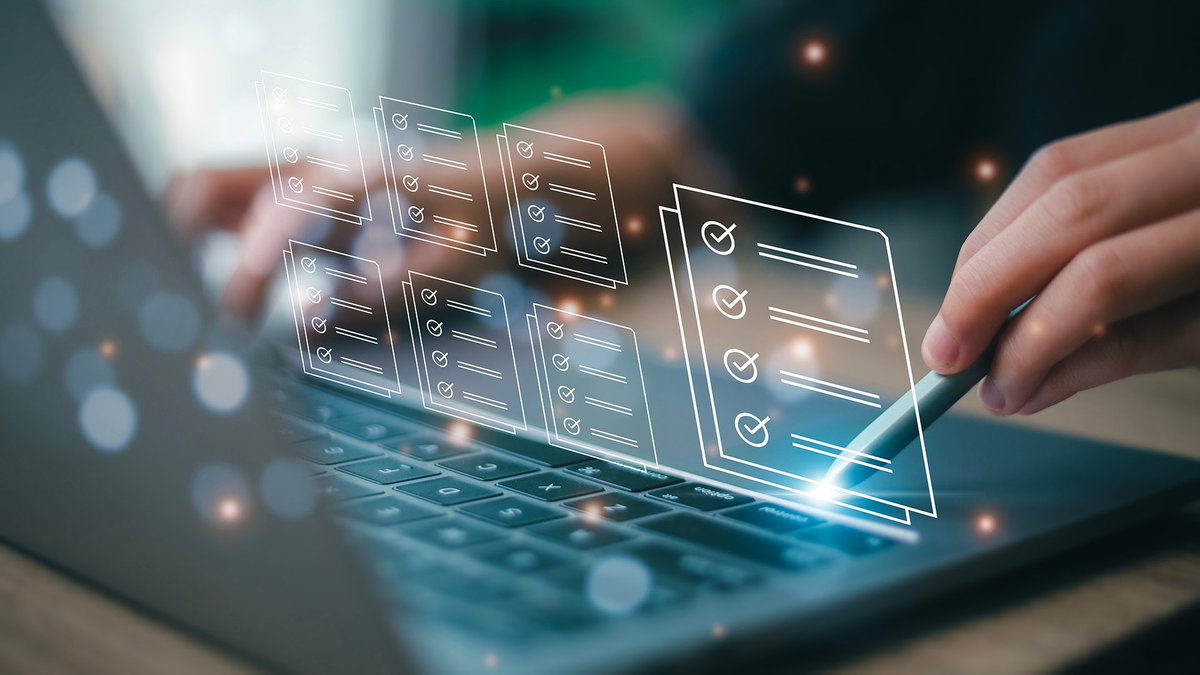 🤔 Zainwestujesz 3 minuty w więcej leadów wysokiej jakości?
👨‍💻 W ClickMeeting masz realny wpływ na narzędzia służące do generowania leadów. W końcu to Ty wiesz najlepiej, jak to powinno działać. Dlatego ClickMeeting zależy na poznaniu Twoich doświadczeń i oczekiwań. Wystarczy, że