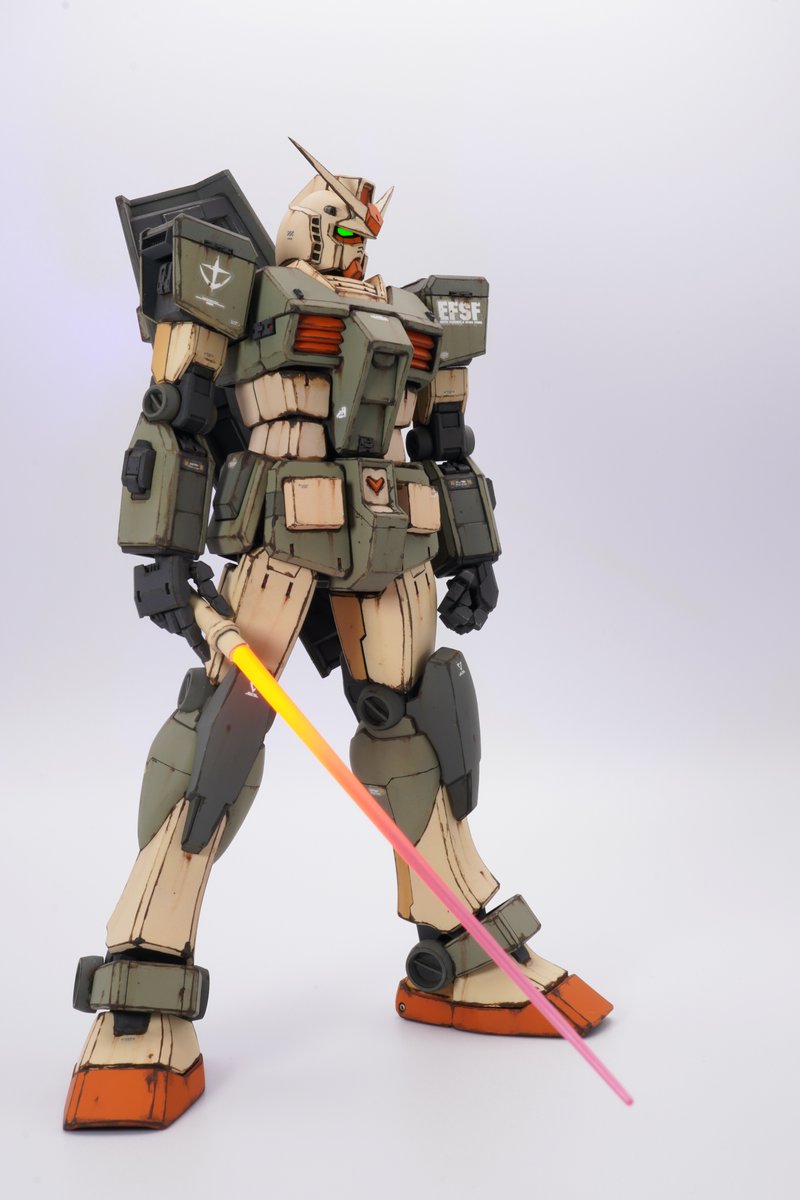 imapresso's tweet image. #ビームサーベル選手権
ビームサーベル持たせてるのこれしか無い...
基本、銃か素手で飾るのでどんどん溜まるビームサーベルパーツ。
希少性が高そうなので捨てずに保管していますが
何か良い活用法は無いだろうか?