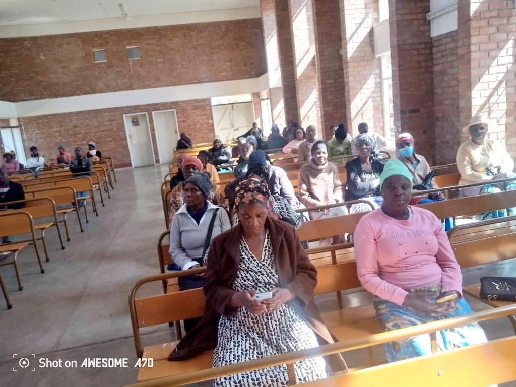 byopra's tweet image. Concurrently, @byopra is conducting a town hall meeting in ward 17 at Pumula North Hall to dialogue on the service delivery issues affecting ward 17 residents. 

#UhleloLwezakhamizi
#CommunityDialogue
#PlatformsForResidents

@DiakoniaAfrica @CityofBulawayo @citezw