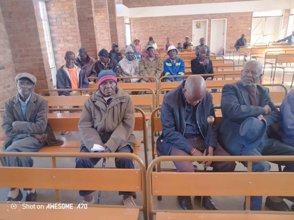 byopra's tweet image. Concurrently, @byopra is conducting a town hall meeting in ward 17 at Pumula North Hall to dialogue on the service delivery issues affecting ward 17 residents. 

#UhleloLwezakhamizi
#CommunityDialogue
#PlatformsForResidents

@DiakoniaAfrica @CityofBulawayo @citezw