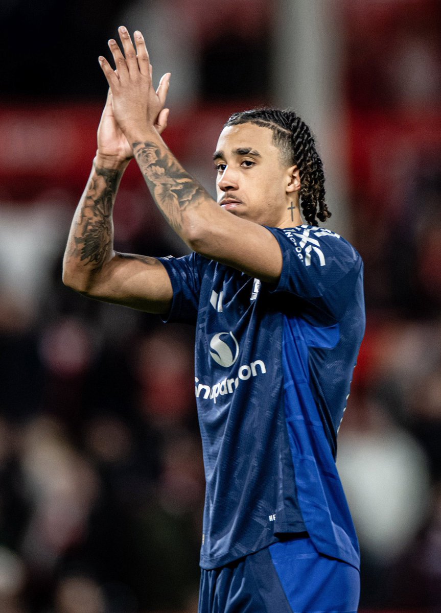 UTDTrey's tweet image. Don’t worry Gyokeres, we will give you a warm welcome to the Premier League ❤️