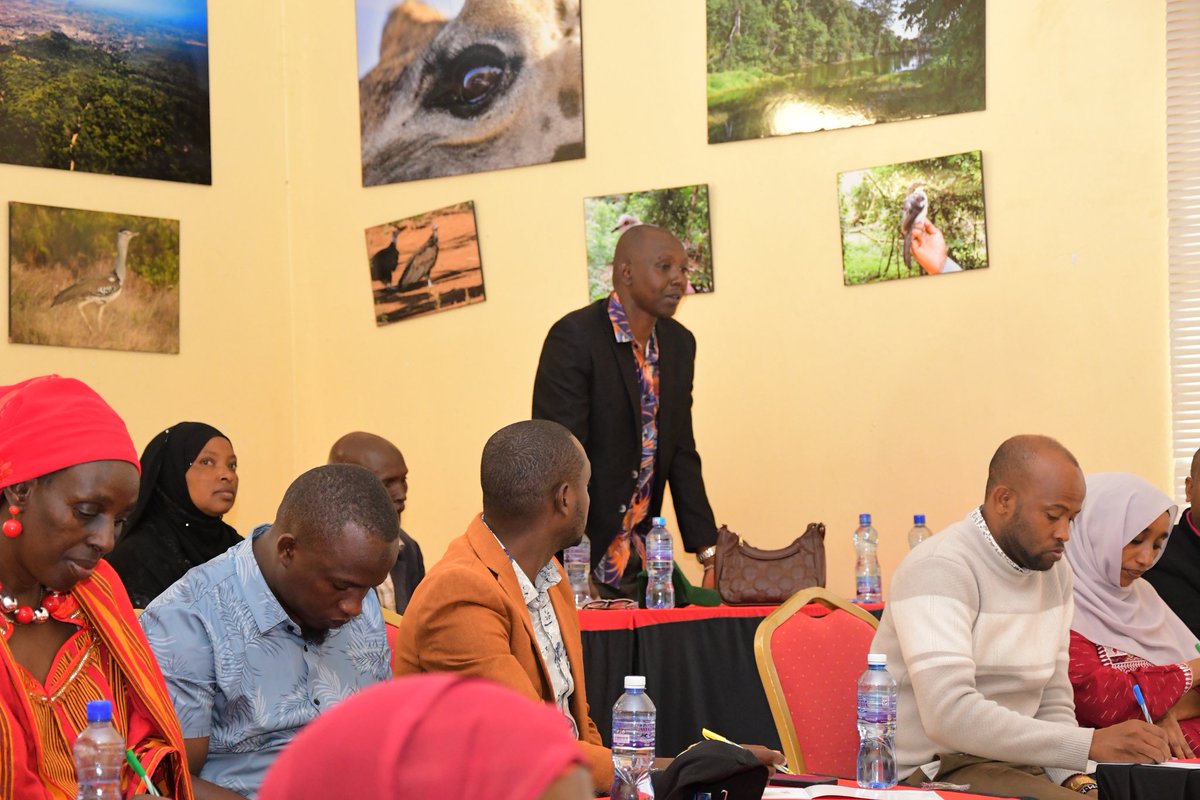 MWADO3's tweet image. In today’s workshop, chiefs raised concerns over the reliability of age assessment tests. In one defilement case, a suspect believed to be around 30 years old was declared 15–17, undermining justice. There’s a need to review the age verification processes. @OxfamKE @KenyaAsal