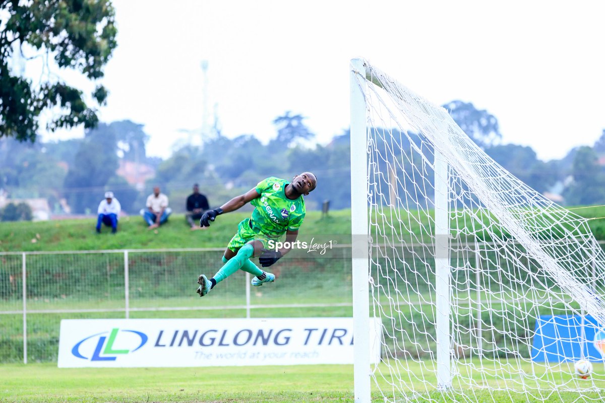 sportslens1's tweet photo. Were swinging in the air like real goalkeepers! 🧤🕺 Nothing gets past us—style, saves, and sky-high vibes! #GoalkeeperLife #BrightStarsFC #FlyingSaves @BrightStarsFC https://t.co/jQbm3sICQx