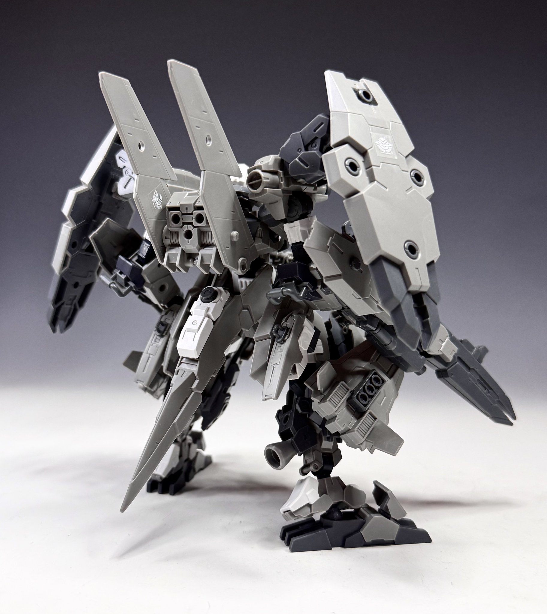 小面(田中 資幸 作) 81EUUik8RyL._UF1000,1000_QL80_.jpg