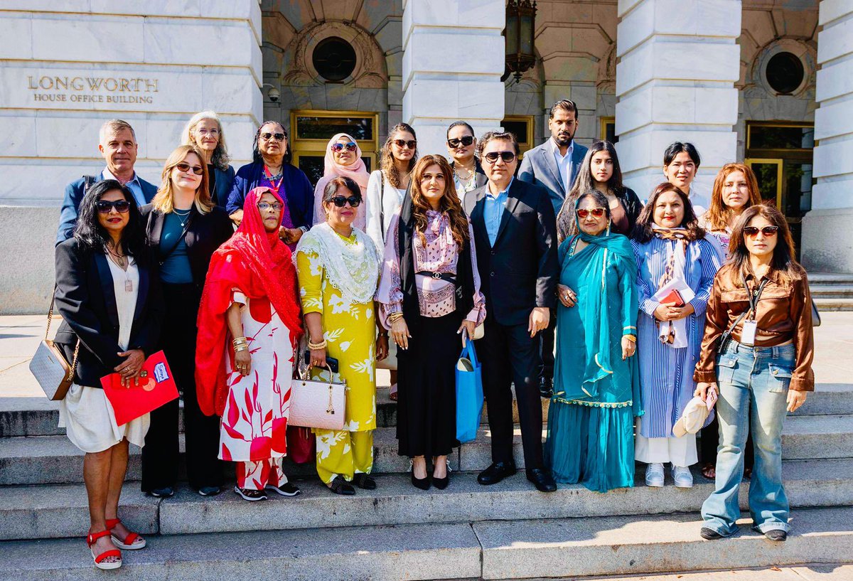 SoooMD's tweet image. An incredible day on the Hill…
While we @ammwecofficial @SpeakersWomen advocated for the release of #Hostages, still held by Hamas-
While we advocated for an end to #Antisemitism and all forms of hate
While we highlighted our concerns about the pro-Palestine or pro-Hamas…