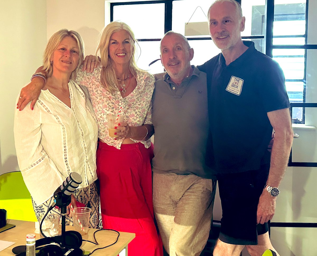 julesserkin's tweet photo. Listen at Leisure: To #Farmer with Happy Cows Martin Richmond- Coggan in part 1 of the @businessbunker radio with me & @LittlePinkDog1 @TheJoeBoxCoffee in part 2 #Greyfest event Mount Ephraim August 2 &3rd #Faversham https://t.co/kSAwgFoU6x https://t.co/dUrb0jVM1T