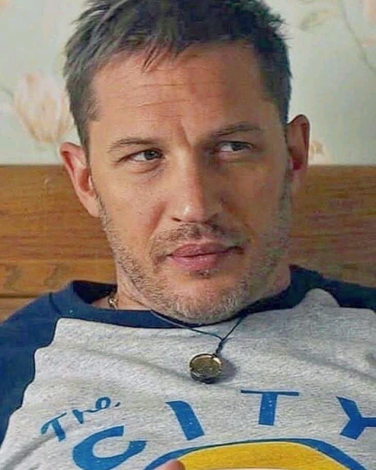 KoRn_Penguin's tweet photo. Tom Hardy ❤️❤️ https://t.co/9Wnle0JAy4