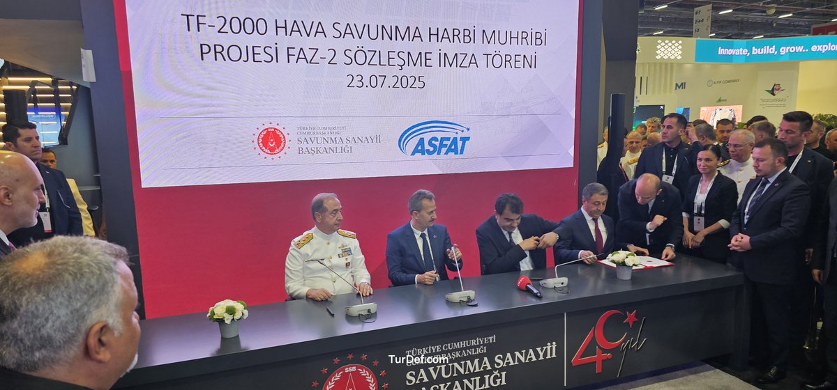 turdefcom's tweet image. 🇹🇷#Turkiye officially starts #Tf2000 construction with the agreement signed at #IDEF25. @MSB_ASFAT will produce first vessel.