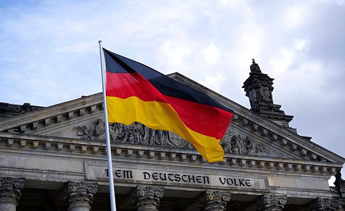 NXT4EU's tweet image. Merz announces that Germany is Back 🇩🇪
He states that "Germany is back. It’s worth investing in Germany again. We are not a location of the past, but a location of the present and above all the future.”
Which comes after announcing 600 billion euros in private investments