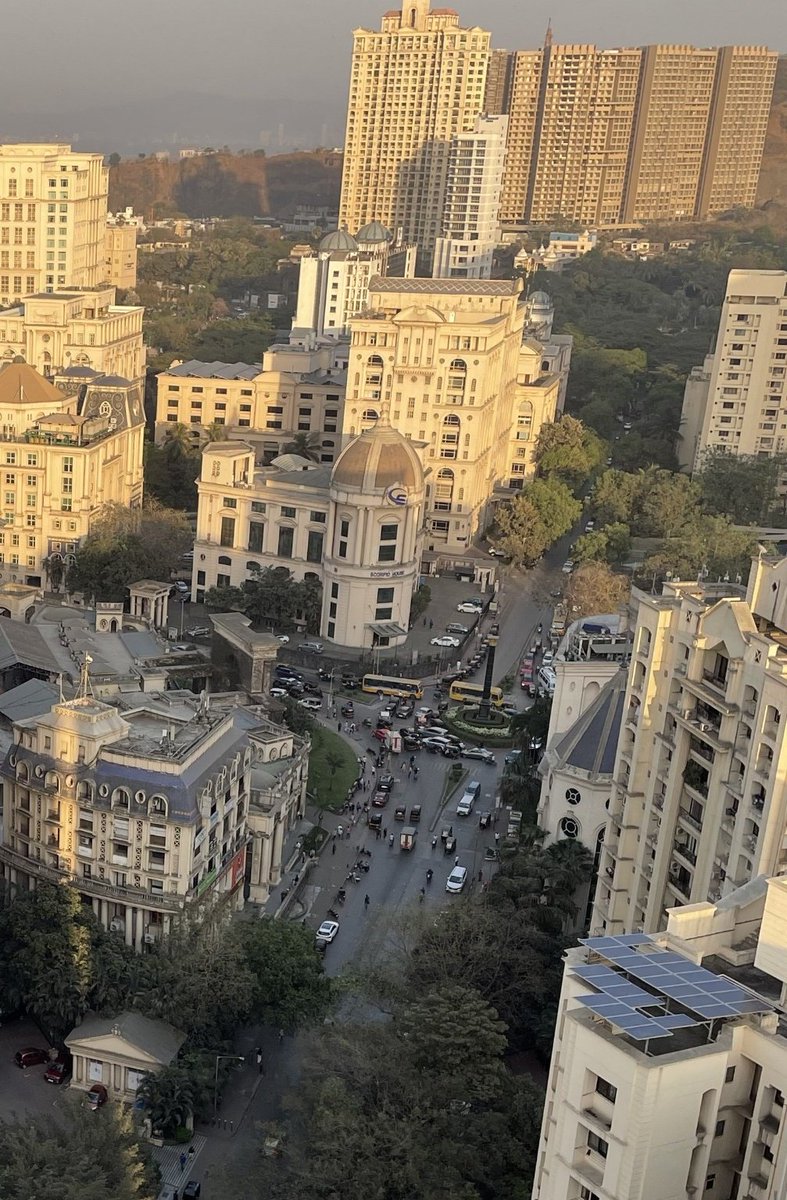 piyushbodaa's tweet image. Privatization - The permanent solution to all infra issues of 🇮🇳 cities
The government can do nothing better than the private sector
Privatize all functions of Municipal corporations and let private players compete and offer the same services
🇮🇳 needs Private Cities !