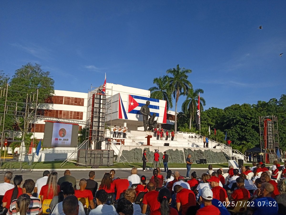MairaFundora's tweet photo. Participamos en el acto provincial con motivo a la efeméride del 26 de julio donde #SanctiSpíritusEnMarcha , fue reconocida como provincia destacada @AlexisLorente74 @AndreiArmasBra6 @DeivyPrezMartn1 @TurinoWilliam @TFontanills #EducaciónTrinidad https://t.co/1uUXrraDnn