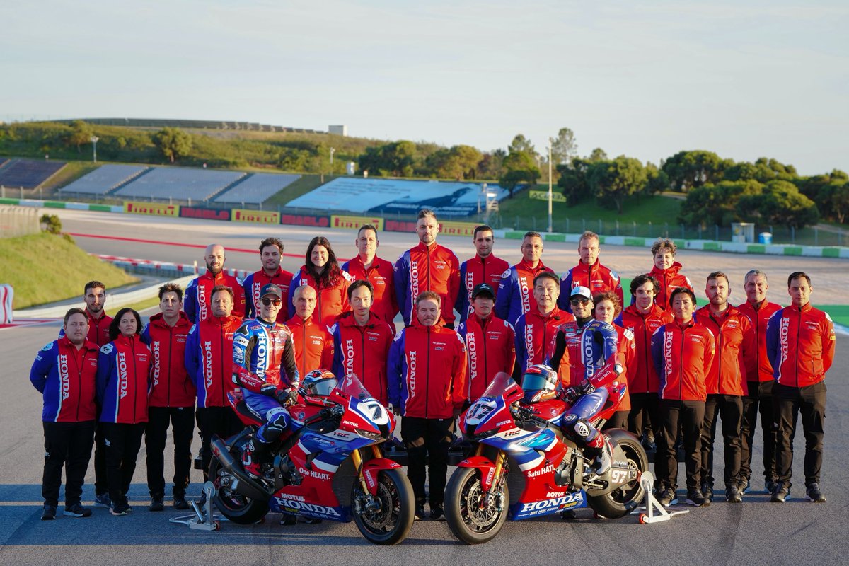 hrc_worldsbk's tweet photo. 👋 Welcome to @HRC_WorldSBK on X!
The official Honda HRC team in the @WorldSBK Championship.
Racing updates, paddock life, rider quotes — and more to come… https://t.co/4fzP47V5AB