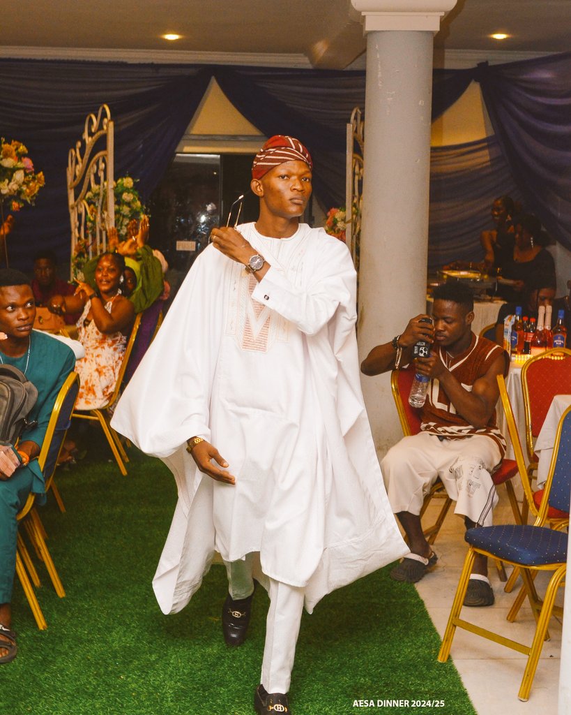 AdedolapoSTA's tweet image. Thank you AESA for this amazing honor. I'm grateful for the recognition and appreciation. This award inspires me to keep striving for excellence and mostly protect the legacy of "AESA standards" we're known for.🏆❤
@AESA_UNILORIN
@UnilorinSC