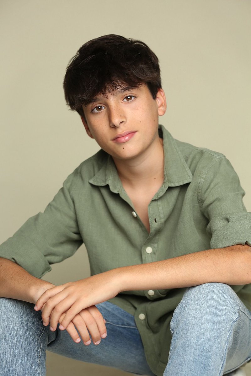 🔴🇪🇸 Es Gonzalo Pinillos y representará a España en #EurovisionJunior 2025 en Tiflis el 13 de diciembre

El madrileño de 14 años ha actuado en musicales como School of rock, Los chicos del coro y Oliver Twist

#Eurovision