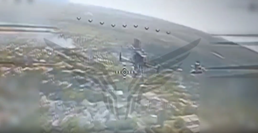 AndrewPerpetua's tweet image. three drones converging. this is what happens when you doge atc.
