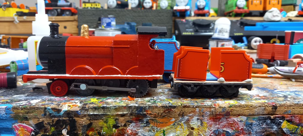 LJProductions21's tweet image. It's slowly coming together and i need to redo his paint and bogey i hate it.