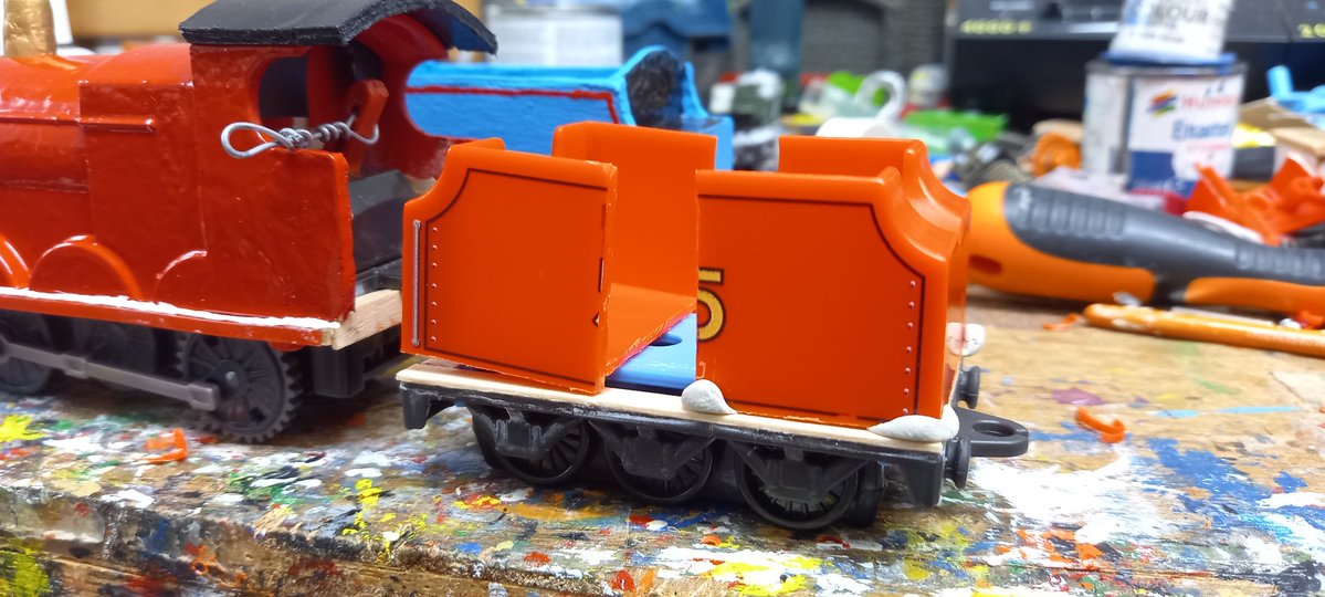 LJProductions21's tweet image. It's slowly coming together and i need to redo his paint and bogey i hate it.