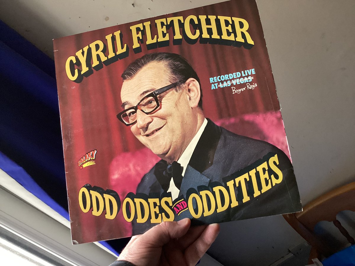 RealTimVine's tweet image. Just bought a new album. He’s going to be the next big thing apparently.