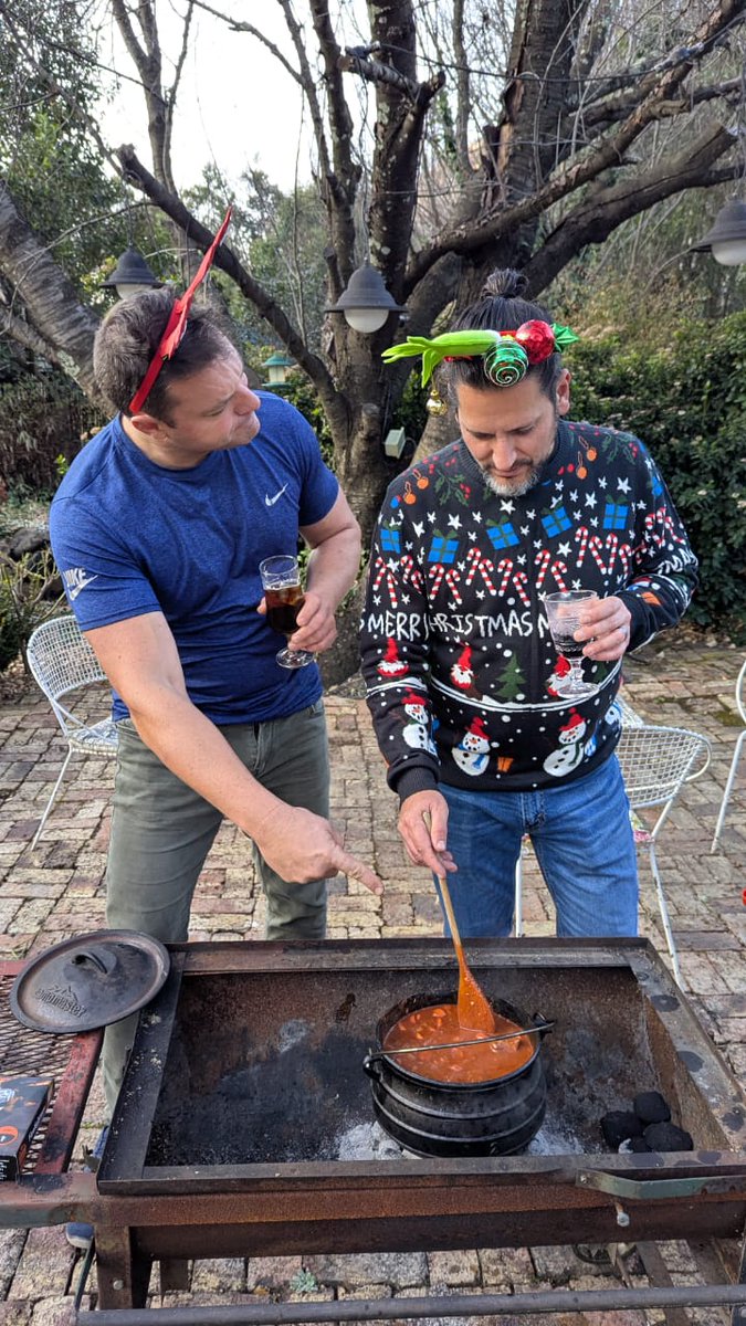 ReSyn_Bio's tweet image. With our ever-expanding #TeamReSynBio, we thought it important to take some time out for to get to know each other! Some images from our breakaway to #Clarens for our #ChristmasInJuly themed weekend, loads of fun and laughter!