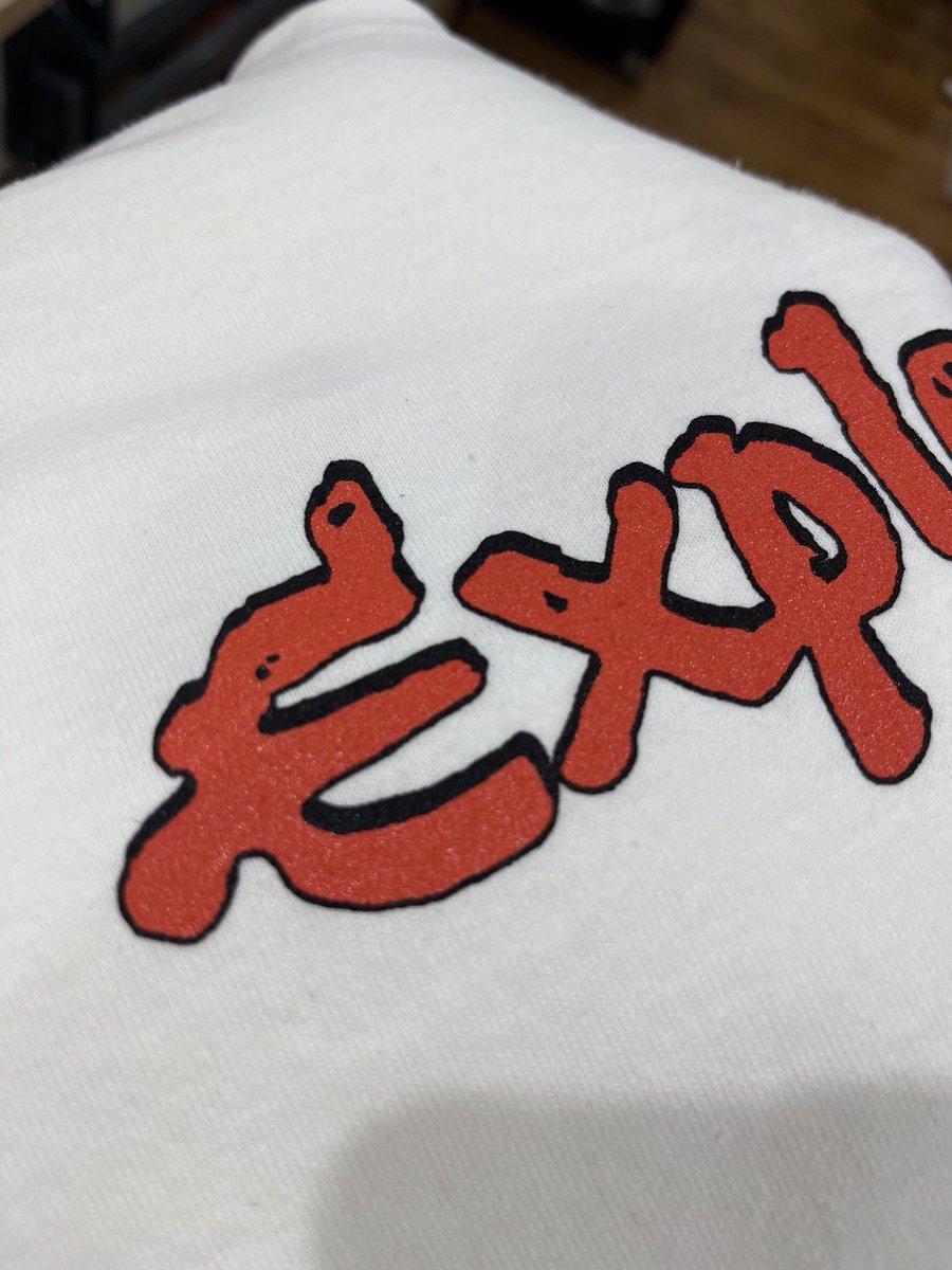 THE_EXPLOSIONS's tweet photo. IRIE MUSIC with JIM BEAM SUMMER 
FES 2025🏝️
我々のLIVEの出番は18時10分〜となっております。一緒に踊りましょう！

LIVE会場でできたてホヤホヤの新作
Tシャツを販売しますのでチェック宜しくお願いします⭐︎ https://t.co/yyYH5H6b4Q