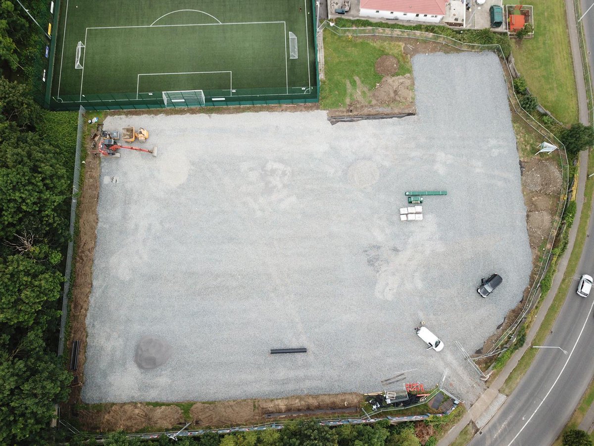 PST_Sport's tweet image. Bird’s eye view of progress at @LeicesterFC67 in Dublin
✅ Drainage & subbase layer complete
✅ Ducting for floodlights underway
✅ Fencing installation set for next week
All coming together for a brand new 60x45m training pitch, a fantastic addition for the club & community 🙌