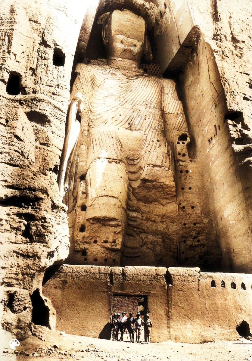 RoyGrinwis's tweet image. Did you know the Buddhas of #Bamyan, #Afghanistan were once the tallest in the world?
Carved in the 6th century, destroyed in 2001. Their empty niches still echo defiance.
#AfghaniFacts 💡