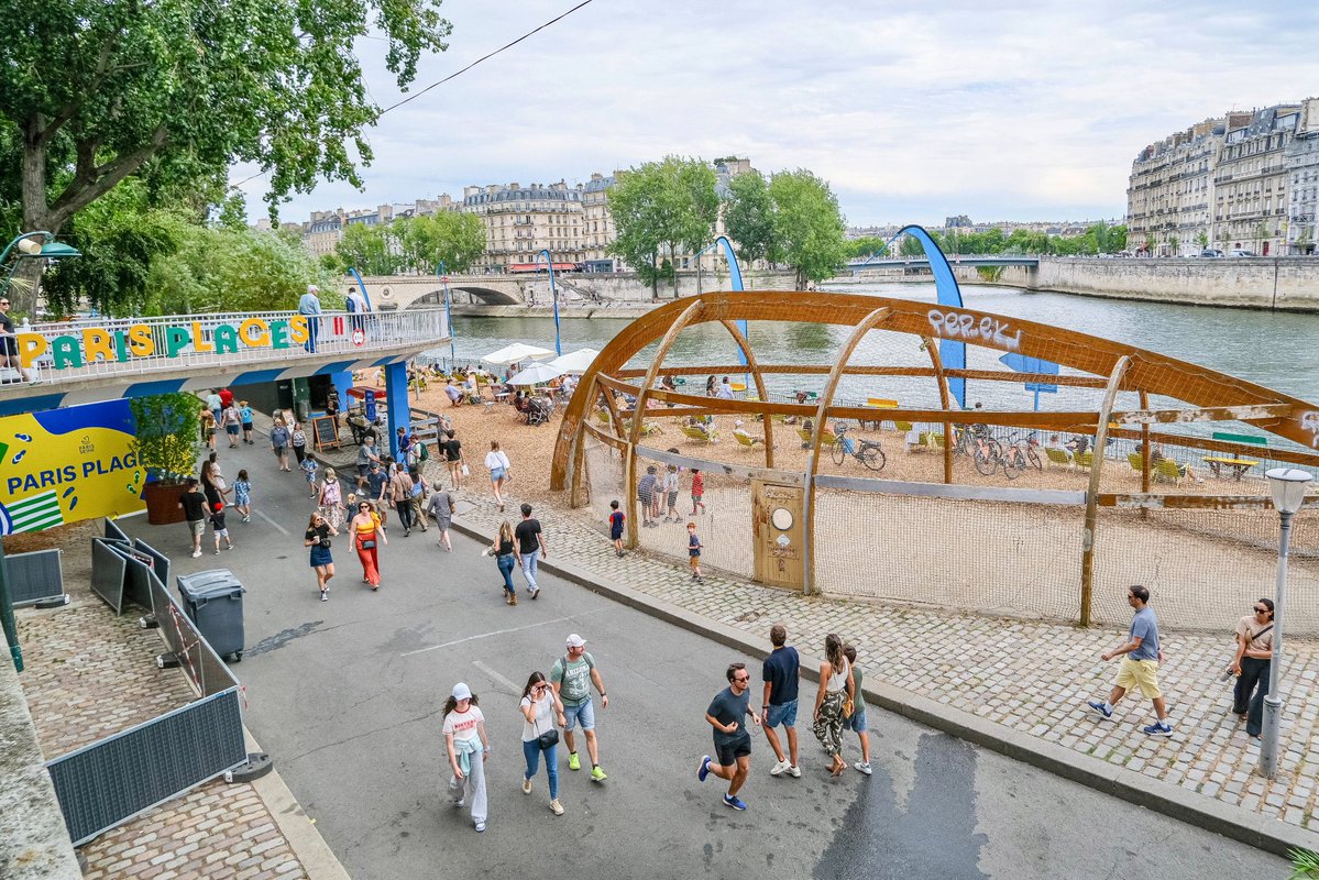 RTorre's tweet image. 🔥 En este #veranourbano voy a hacer un recorrido por las historias detrás de ciudades que han o están transformando su espacio público para que sea más habitable, verde 🌿 y humano 🫶
Abro hilo para recopilar 🚲🌇🌳 👇