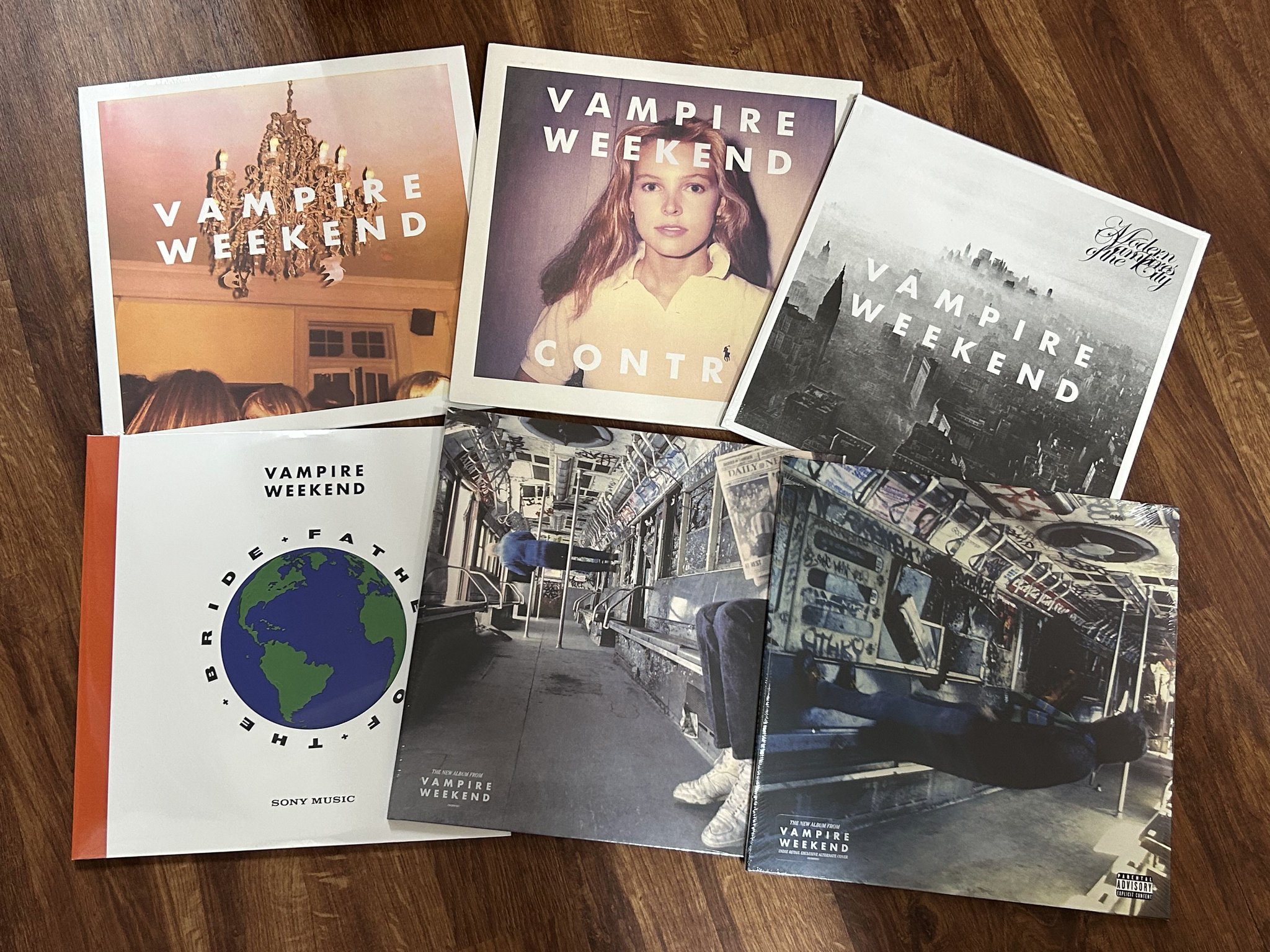 Vampire Weekend レコード VAMPIRE WEEKEND 'MODERN VAMPIRES OF THE CITY' – BIG LOVE RECORDS
