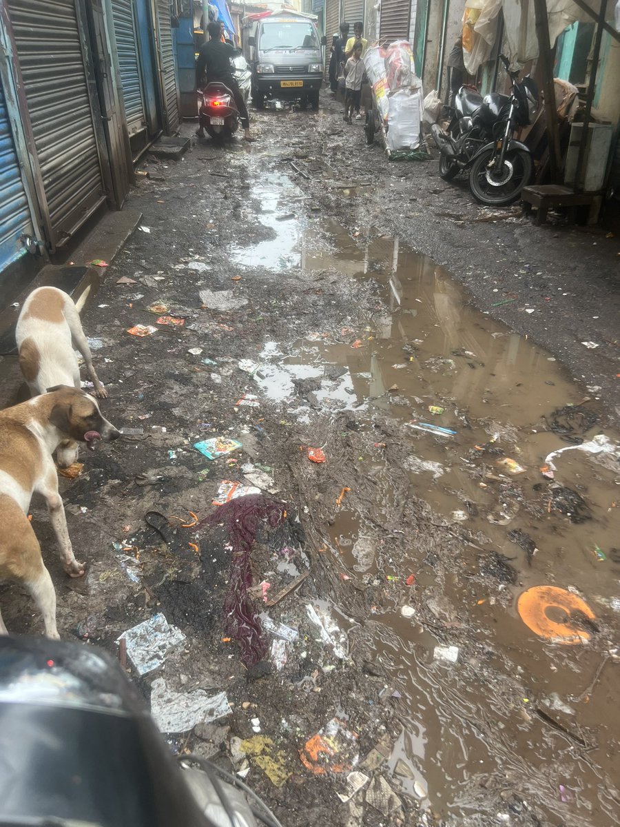 RahulSahani46's tweet photo. Malvani 5 number very bad condition road #Bmc #malad #mybmcupdates @AslamShaikh_MLA @mybmc @ECISVEEP https://t.co/EF0xid9yGx