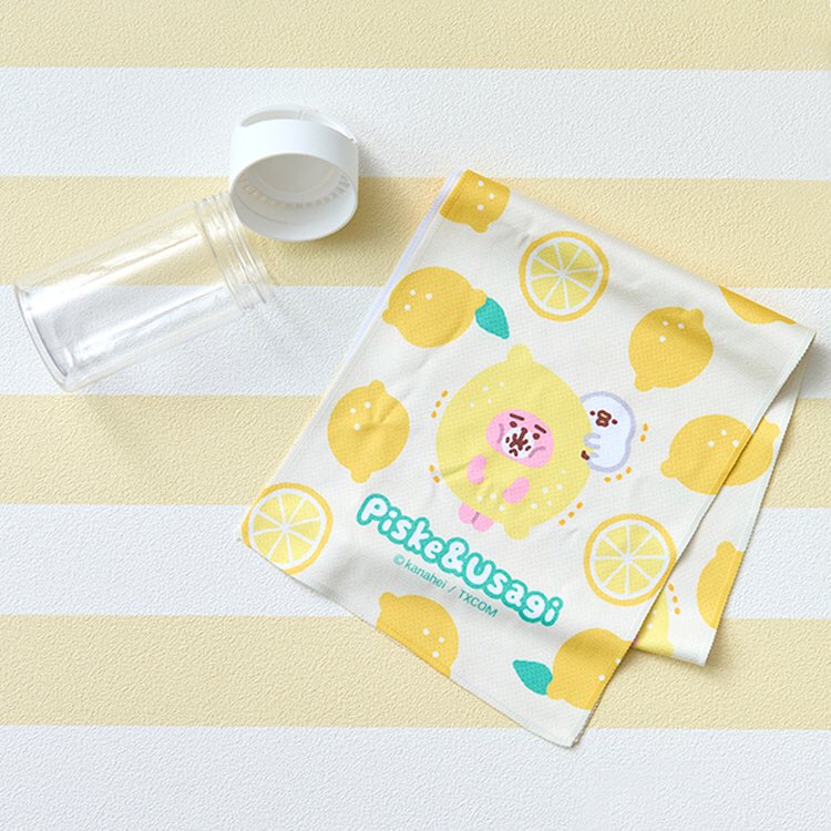 酸っぱい表情のうさぎがユニークな、さわやかなレモン柄のクールマフラータオルです🍋 水に濡らすだけで簡単に、ひんやり感を味わえます🧊 濡らして使った後は、カラビナ付きのボトルケースに入れて持ち歩きできてとっても便利◎ kanahei.shop/c/kanahei/knli…