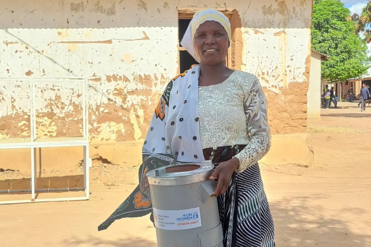 unwomentanzania's tweet image. Meet Khadija Abdallah, a mother of five who used to spend most of her day on unpaid care work.
Thanks to support from 🇨🇦, fuel-efficient cooking stoves are easing the burden for women like Khadija - saving time, improving health, and creating space for leadership and…