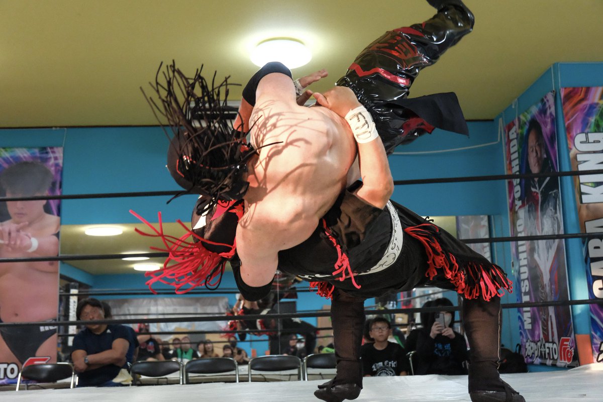 toratigerjiro's tweet photo. 25.7.20 プロレスリングFTO
道場マッチ“虎の穴”

スカルリーパーA-ji選手
レイ・オシート選手
②

#プロレスリングFTO #REALLUCHALIBRE #レアルルチャリブレ #レアル・ルチャ・リブレ https://t.co/Z8laU0cCg7