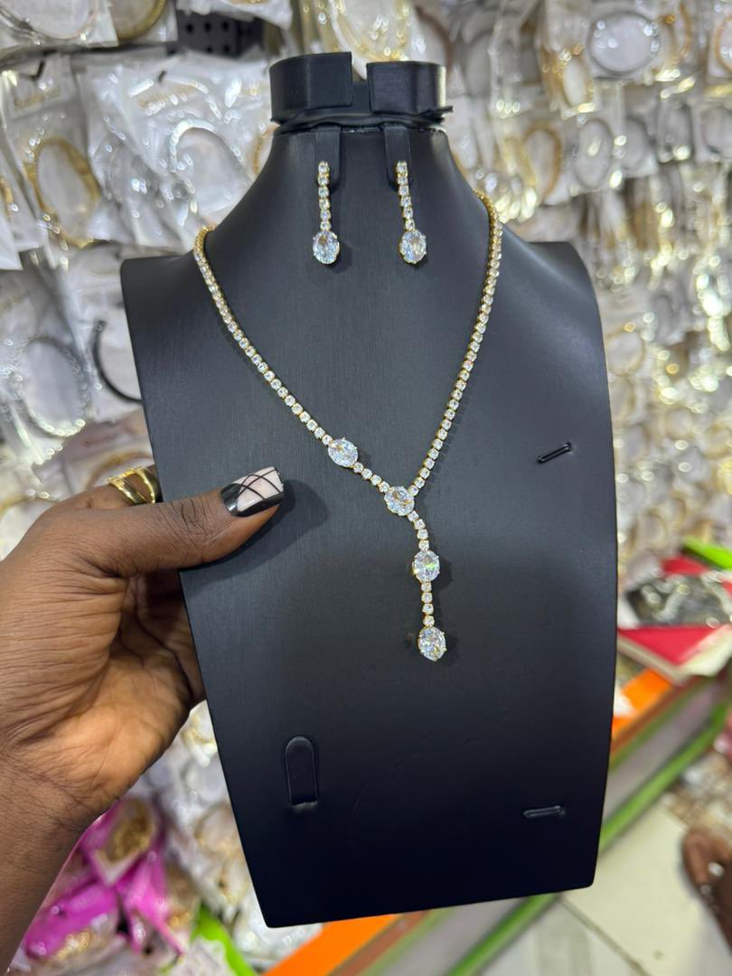 mersElegance's tweet image. Tennis Neckpiece with Earrings
Complete set comes boxed
N12,000
📍Lagos